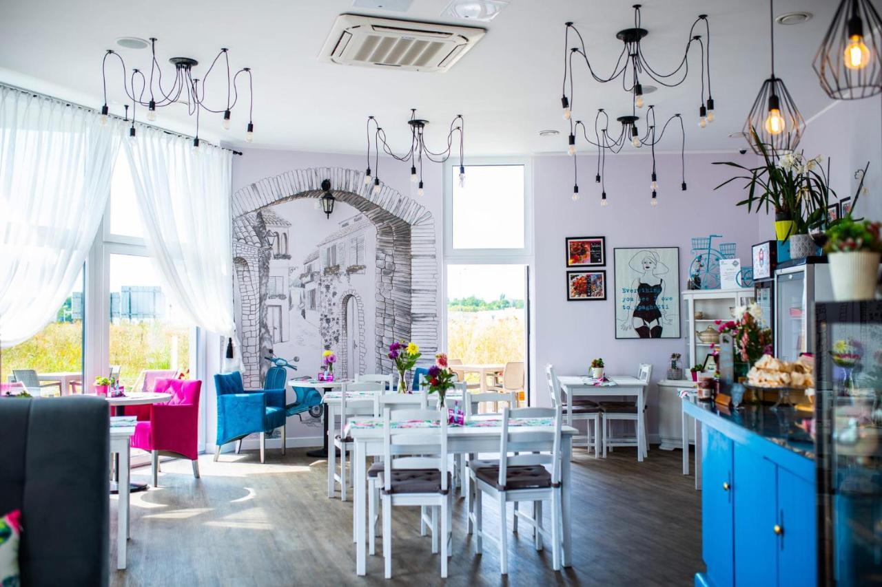 Wyjatkowe Smaki Bed & Breakfast Pruszcz Gdański Exterior foto